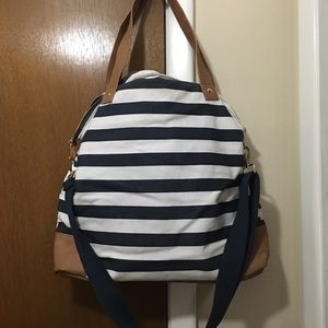 Shoulder tote/crossbody